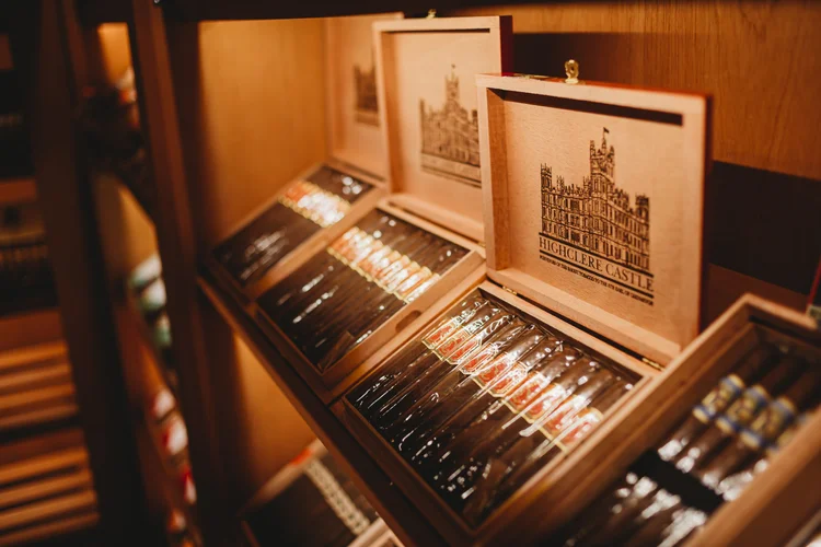 Things To Do The Ellijay Cigar Lounge