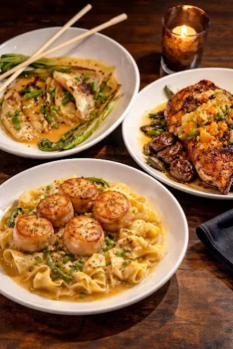 Things To Do Whiskey & Water - Seafood and Bourbon Bar