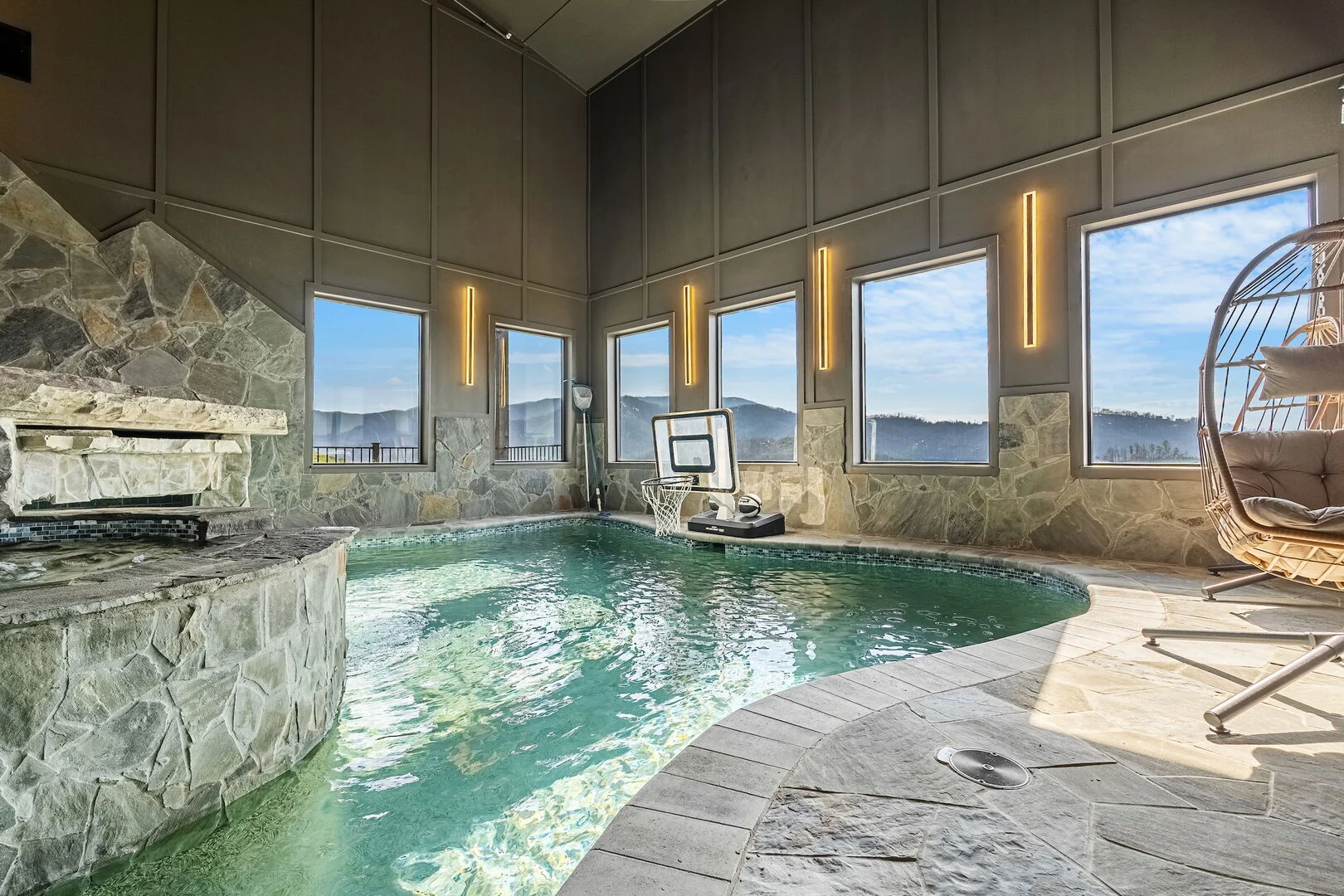 Skycrest Vista indoor pool — highest elevation lodge Thunder Mountain Estates