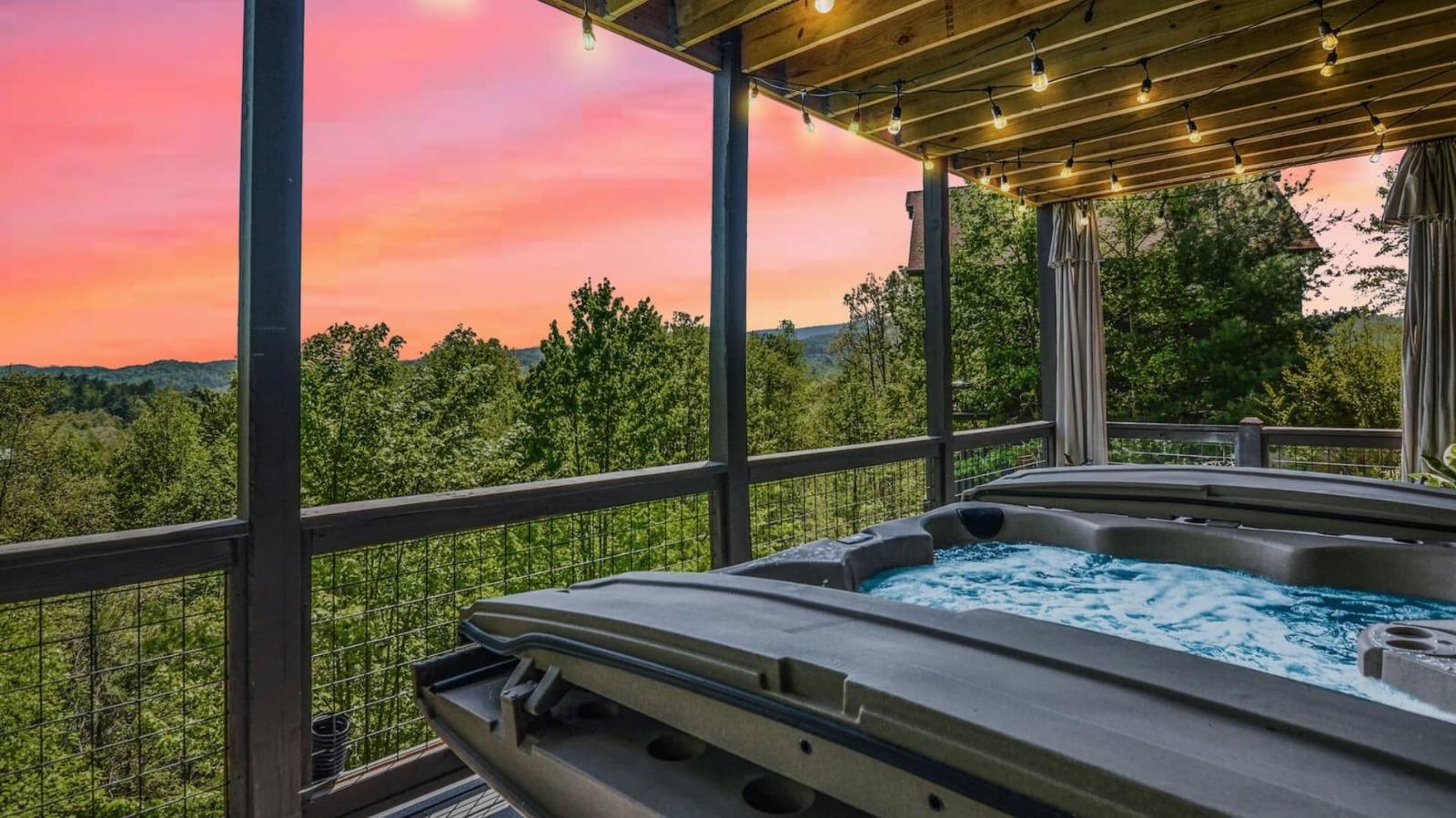 Hot tub overlooking the Smoky Mountains in Pigeon Forge
