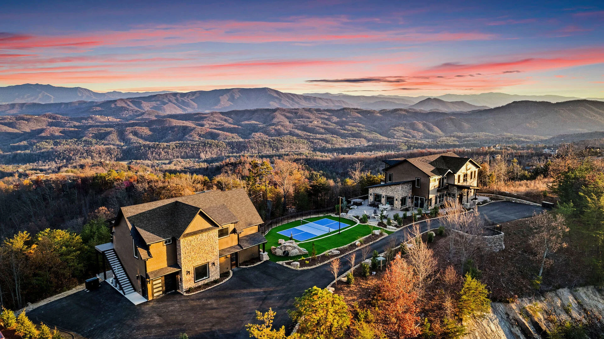 Majestic Paradise private pickleball court with Smoky Mountain summit views